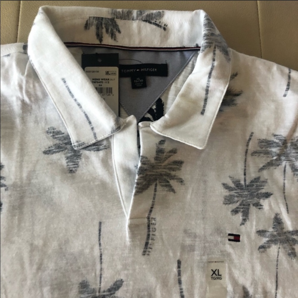 🏡 Moving sale  Price Firm Hilfiger inside out polo shirt - Picture 4 of 8
